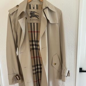 Burberry Chelsea Trench Coat, size 8